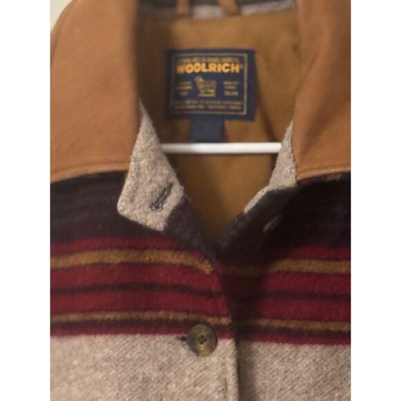 Vintage Woolrich Southwestern Striped Wool Blanket USA Made Coat M - Picture 10 of 10